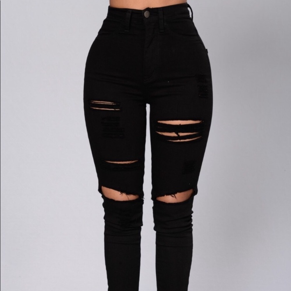 FASHION NOVA Blanched Jeans SIZE 1